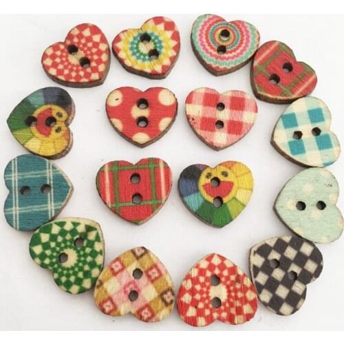 100pcs 2Holes 2sizes Buttons Hand-Painted Heart Pattern Wooden Buttons For Craft DIY Scrapbooking Decorative