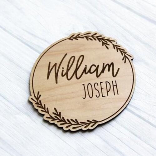 1pcs PersonaliseBirth Announcement, Newborn Baby Sign, Engraved Vine Name Sign Photo Prop Wooden Announcement Keepsake