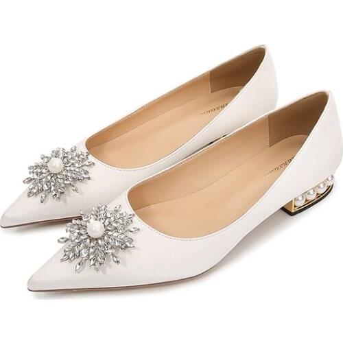 White satin wedding shoes low heel flat womens shoes pointed toe pearl sunflower bridesmaid shoes pregnant women shoes
