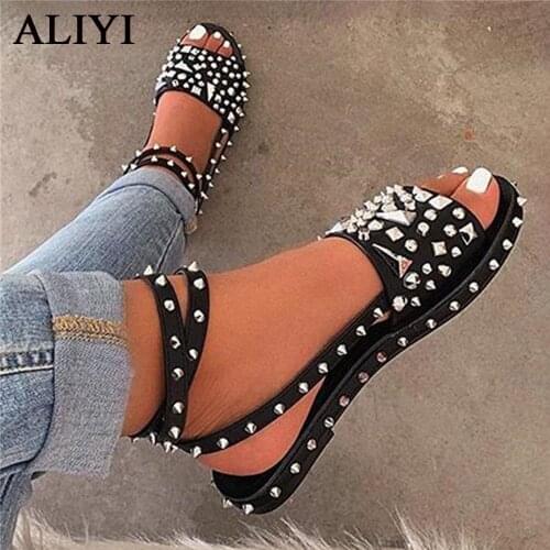 New Rivet Sandals Women 2021 Summer Rome Style Open Toe Buckle Ladies Casual Shoes 35-43 Large-Sized Female Comfortable Feetwear