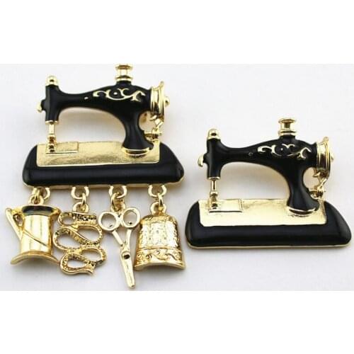 Women Fashion Sewing Machine Shape Brooch Metal Brooch Suit Lapel Pin with Charms for Gift Party High Quality