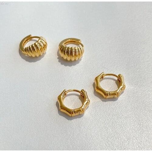 AOMU New Design Small Size Crossiant Earrings Bamboo Geometric Earrings for Women Twisted Minimalist Hoop Earrings Jewelry