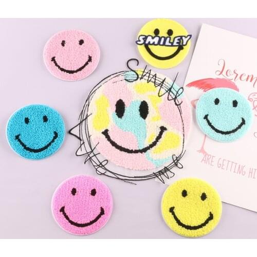 2pcs/lot Multi Towel Smile Patch Embroidery Patches For Clothes DIY Round Sticker For Cloth Sew On Bags/Jeans Applique