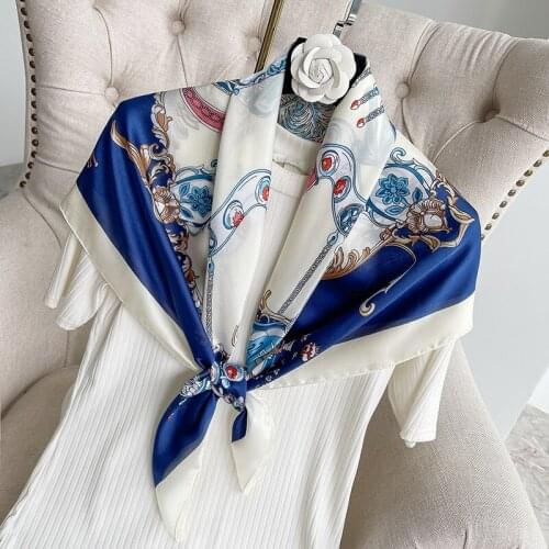 2021 Ladies Scarf Silk Square Scarf Scarf Scarf Shawl Headscarf Set Womens Leaf Flower Printed Womens Headscarf Spring Scarf N