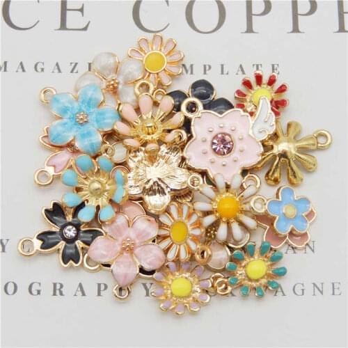 Julie Wang 20PCS Enamel Flowers Charms Random Mixed Gold Tone Alloy Fashion Pendent Jewelry Making Accessory Drop Oil Charm