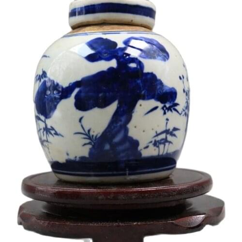 The Qing Dynasty Kangxi year system blue and white pine, bamboo, plum pattern leaf pot collection home furnishings