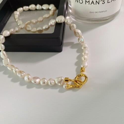 Natural Baroque Pearl UO Buckle Necklace Clavicle Chain