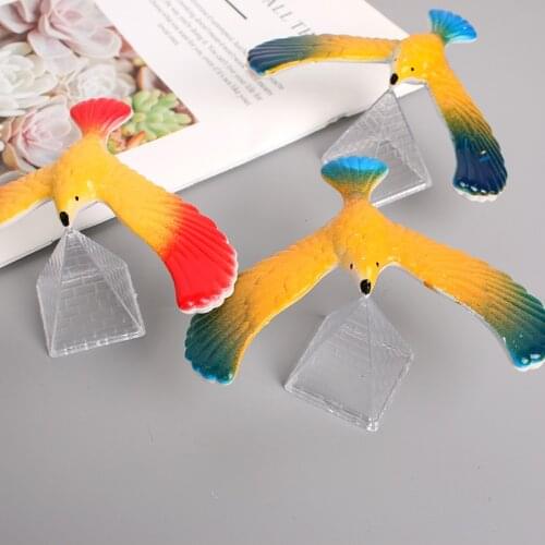 High Quality Novelty Amazing Balance Eagle Bird Toy Magic Maintain Balance Home Office Fun Learning Gag Toy for Kid Gift