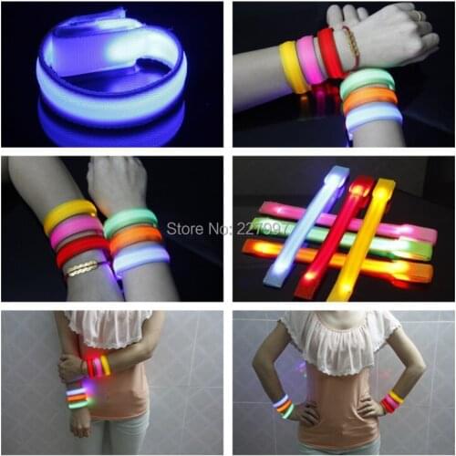 100pcs LED bracelets flashing wrist band for event party decoration glowing bracelet running gear LED lights wrist ring DHL Free