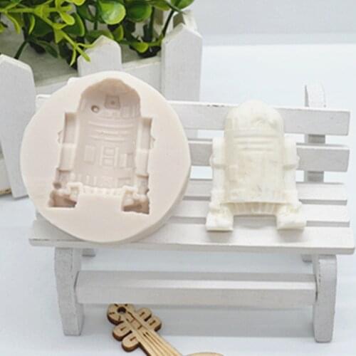 Luyou 1pc Cute Robot Silicone Cake Molds Cake Tools 3D Kitchen Baking Tools Resin Molds Pastry Kitchen Baking Accessories FM693