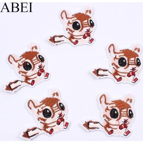 10pcs/lot Embroidered Animal Patch for Clothing DIY Iron On Cartoon Stickers Sewing Jeans Bags Pants Shirts Fabric Appliques