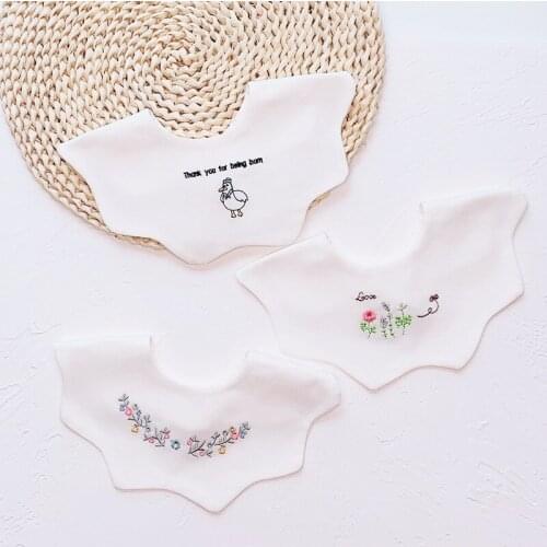 INS Japanese Style Bibs For Children Soft Cotton Cute Embriodery Breastplate Drooling Towel For Babies Kids Things