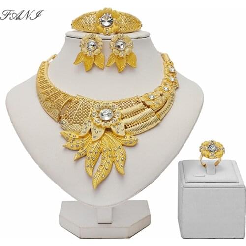 Fani 2021 Dubai Gold designer Jewelry Set Brand Nigerian Wedding Jewelry Set Fashion African Woman Costume Jewelry Set Wholesale