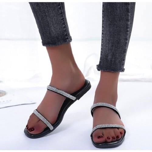 Womens 2021 Summer New Flat-heeled Open-toed Rhinestone Sandals And Slippers Female Outer Wear Large Size Beach Shoes