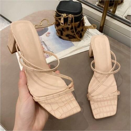 Hot Women Summer Outdoor Sandal High Square Heel Flip Flop Ladies Brand Women Slipper Elegant Women Slides Shoes Plus Size 35-41