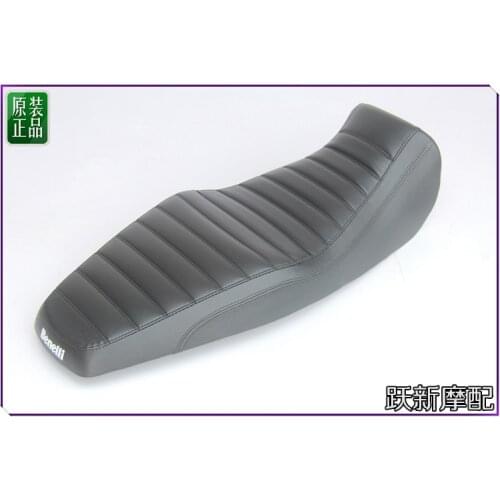 Original seat of Benelli Leoncino 500