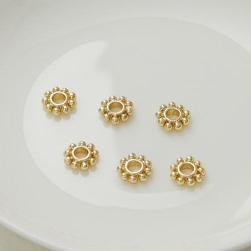 7mm 10pcs Vacuum plating Gold copper snowflake flower spacer sheet flat floating Beads for making Jewelry accessories