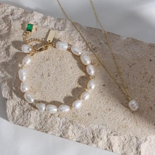 Even More Delicate Baroque Emerald Rhinestone Natural Pearl Pendant Chains Necklace Bracelet Charm Jewelry for Women 2020 Gifts