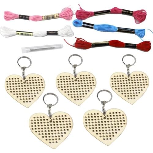 5pcs Heart Wooden Cross Stitch Embroidery Keychain Ring with Wool Thread DIY Craft Kit for Beginner