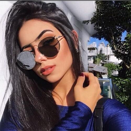 Vintage New Fashion Round metal frame New Brand designer oval Sunglasses Women Luxury clear Lens shades for women glasses Ladies