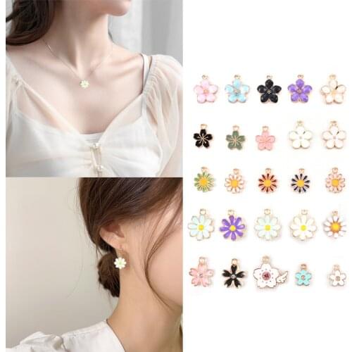 40pcs Assorted Mixed Enamel Alloy Daisy Flowers Pendant Charms DIY Accessories Christmas Jewelry Making