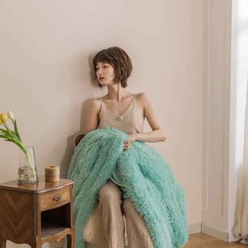 Simple solid color peacock fleece blanket office shawl cover leg warm blanket single siesta coral fleece blanket