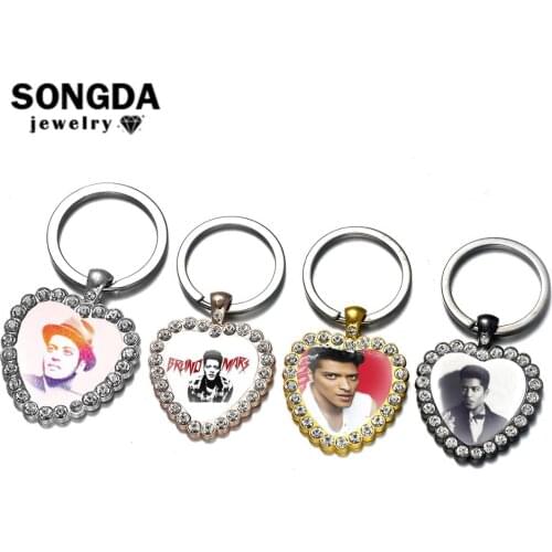SONGDA R&B Music Star Singer Bruno Keychain Souvenir Fashion Art Poster Glass Dome Heart Pendant Keyring Car Key Chain Fans Gift