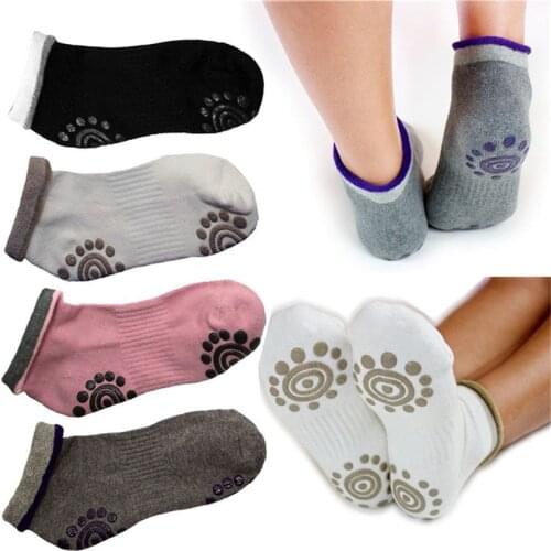 4 Pair Women Non Slip Workout Yoga Socks with Grips Silicone Gel Anti-skid Sole Sports Socks for Pilates Ballet Dance Fitness