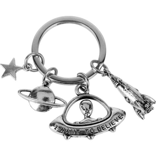 Alien UFO Theme Keychain The X-Files I Want to Believe Alien Key Chain Planet Mars Alien Keyrings Car Key Holder Bags Gift