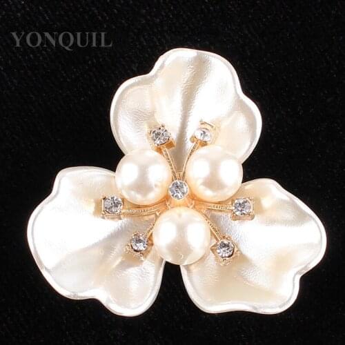 38*40 MM Fashion Rhinestone Peal Buttons Center Flower Women Wedding Hair Acrapbooking Hats DIY Accessories 20Pcs/Lot MYQB051