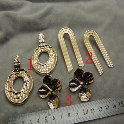 2019 Brinco Manufacturers Selling Fashionable Joker Street Snap In Europe And The Pure Fresh Temperament Stud Earrings Ta62