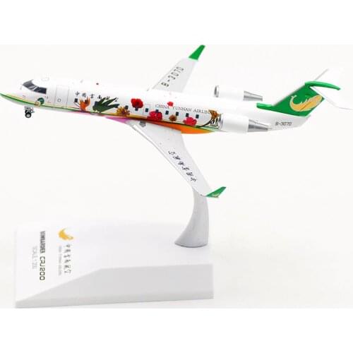 1:200 for Bombardier CRJ-200ER B-3070 Yunnan airlines airplane aircraft plane diecast alloy model with base landing gear toy