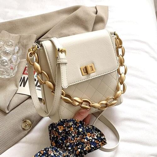 Design Fashion Bag Female 2021 New Fashion Hot Sale Messenger Bag High Quality Chain Square Bag Shoulder Bag Width: 19cm