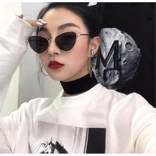 Cute Sexy Cat Eye Sunglasses For Women 90s Vintage Transparent Sun Glasses Popular Luxe Brand Small Yellow Red Sunglasses Men