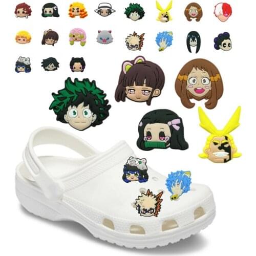 40-100pcs Japan Comics PVC Clog Charms Anime Shoe Charms Decoration for Sandals Tanjirou Nezuko Zenitsu Inosuke Ornaments