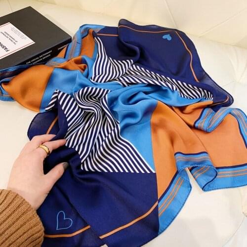 Fashion Print Scarf Women New Hijab Square Silk Scarves 2021 Design Neckerchief Soft Bandana Female Neck Scarves Winter Shawl