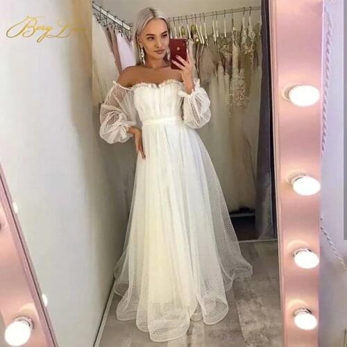 Berylove White Off the Shoulder Prom Dresses A line Lace elegant Sweetheart Puff Sleeve Evening Gown Tulle Party Dresses