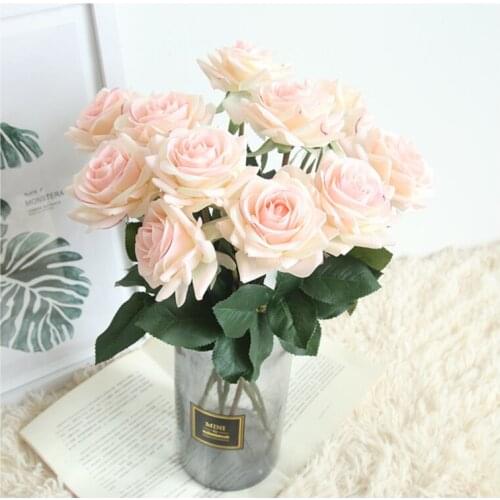 5pcs Random Roses Feel Moist and Ins Wind Artificial Flower Manufacturers Home Decoration Wedding Bouquets Wall Fake Flowers