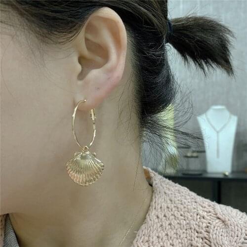 Trendy Gold Color Plating Metallic Shell Charm Hoop Earrings For Women Girl Naturalism Bohemia Lovely Cute Jewelry Accessory