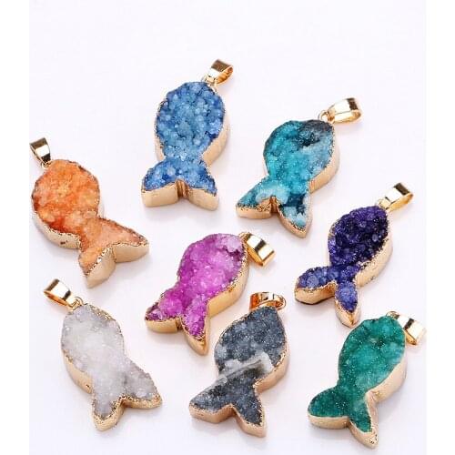 2020 Fish Shape Pendant Necklace For Women Jewelry Gift Handwork Natural Crystal Stone Fashion Accessories Free Rope Chain 1PC