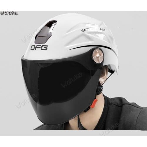 Motorcycle helmet men and women summer sunscreen lightweight sunscreen UV protection helmet CD50 Q02