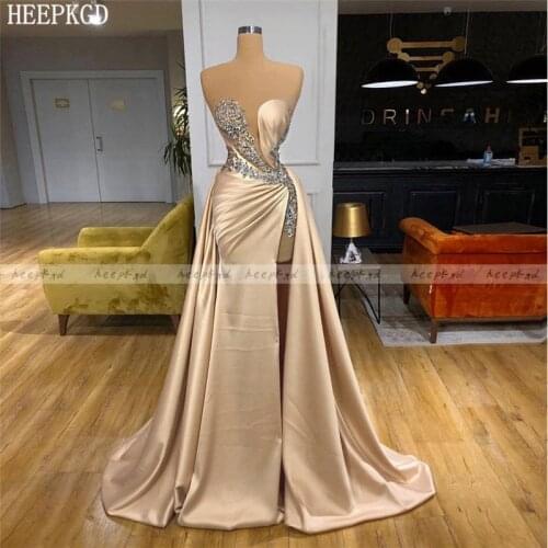 Champagne Sexy Long Evening Dress High Slit Sweetheart Sliver Crystal Satin Plus Size Arabic Prom Gowns Customize Formal Dresses