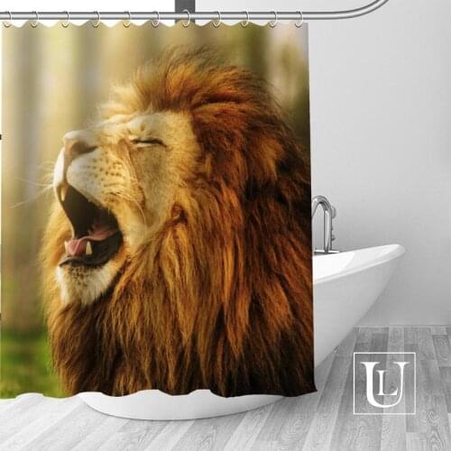 High Quality Custom Lion Shower Curtain Polyester Fabric Bathroom Curtain Hooks Mildew Resistant Bathroom Decor