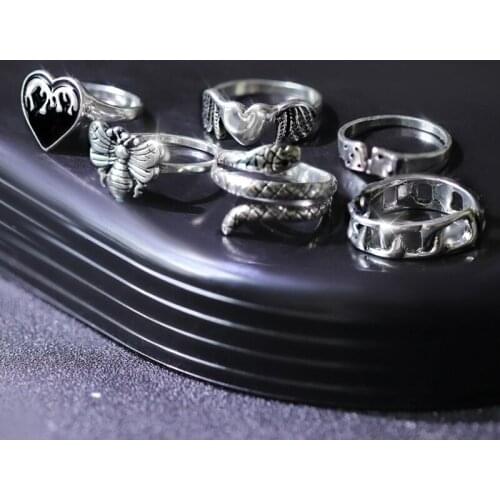6Pcs/set Punk Silver Color Flame Heart Rings Goth Kpop Snake Bee Dice Animal Unisex Couple Fashion Jewelry Gifts