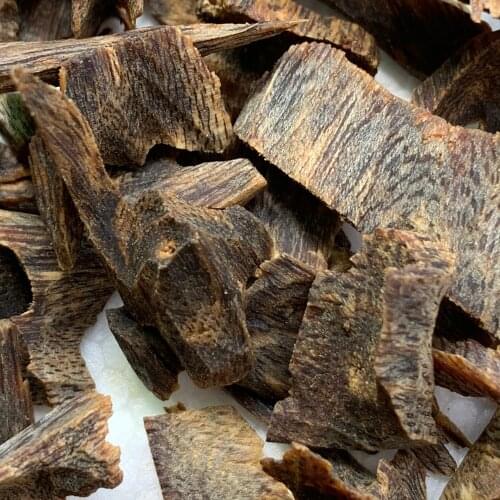 Wholesale 50g Genuine Chinese Green Kynam chips not sinking kyara kinam oud wood natural incense fragrant