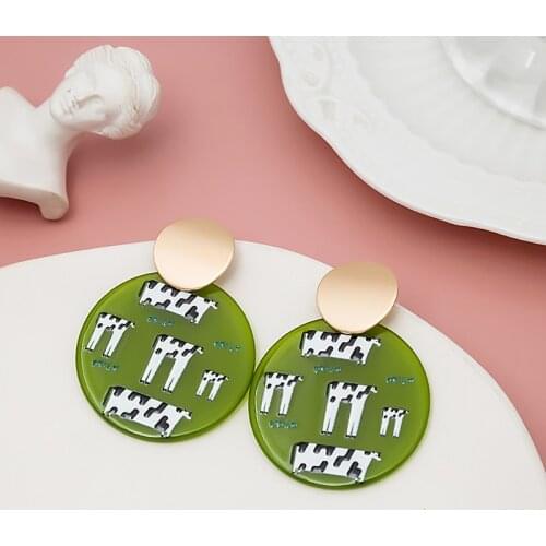 Origin Summer Korean Vintage Arcylic Circle Geometric Dangle Earring for Women Trendy Green Grassland Cows Earring Jewellery