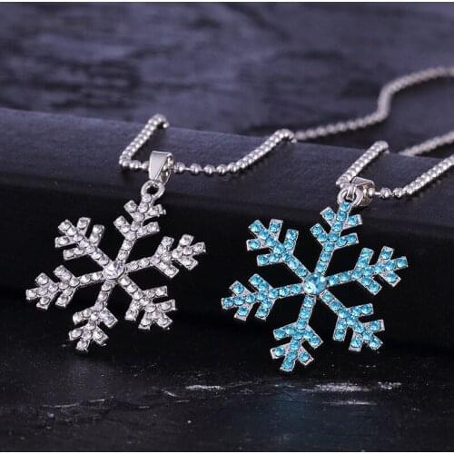 2021 Fashion Glamour Lady Crystal Snowflake Zircon Beads Flower Christmas Necklace and Pendant Jewelry Lady Sweater Necklace
