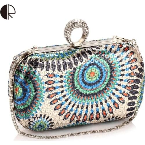 2016 sequin evening bag evening bag with a diamond ring womens rhinestone banquet handbag day clutch female 5 Color Khucklebox