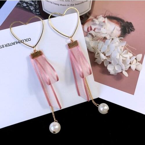 New Personality Temperament Heart-shaped Lace Imitation Pearl Long Earrings Drop Earrings Feather Earrings Statement Earrings
