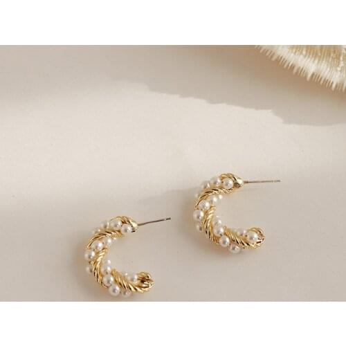 WTLTC Baroque Multi Tiny Pearls Dotted Hoop Earrings Chic C Shaped Earrings Retro Twisted Beaded Hoops Earrings For Women Gifts